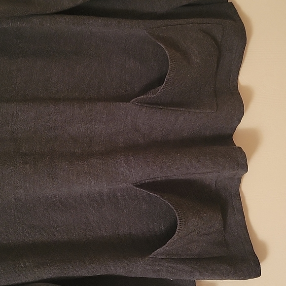 Grey sweater size Large - Picture 3 of 6